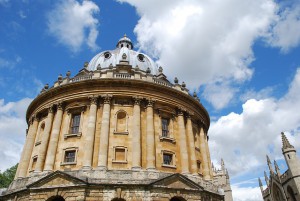 Oxford University, courtesy of Pixabay